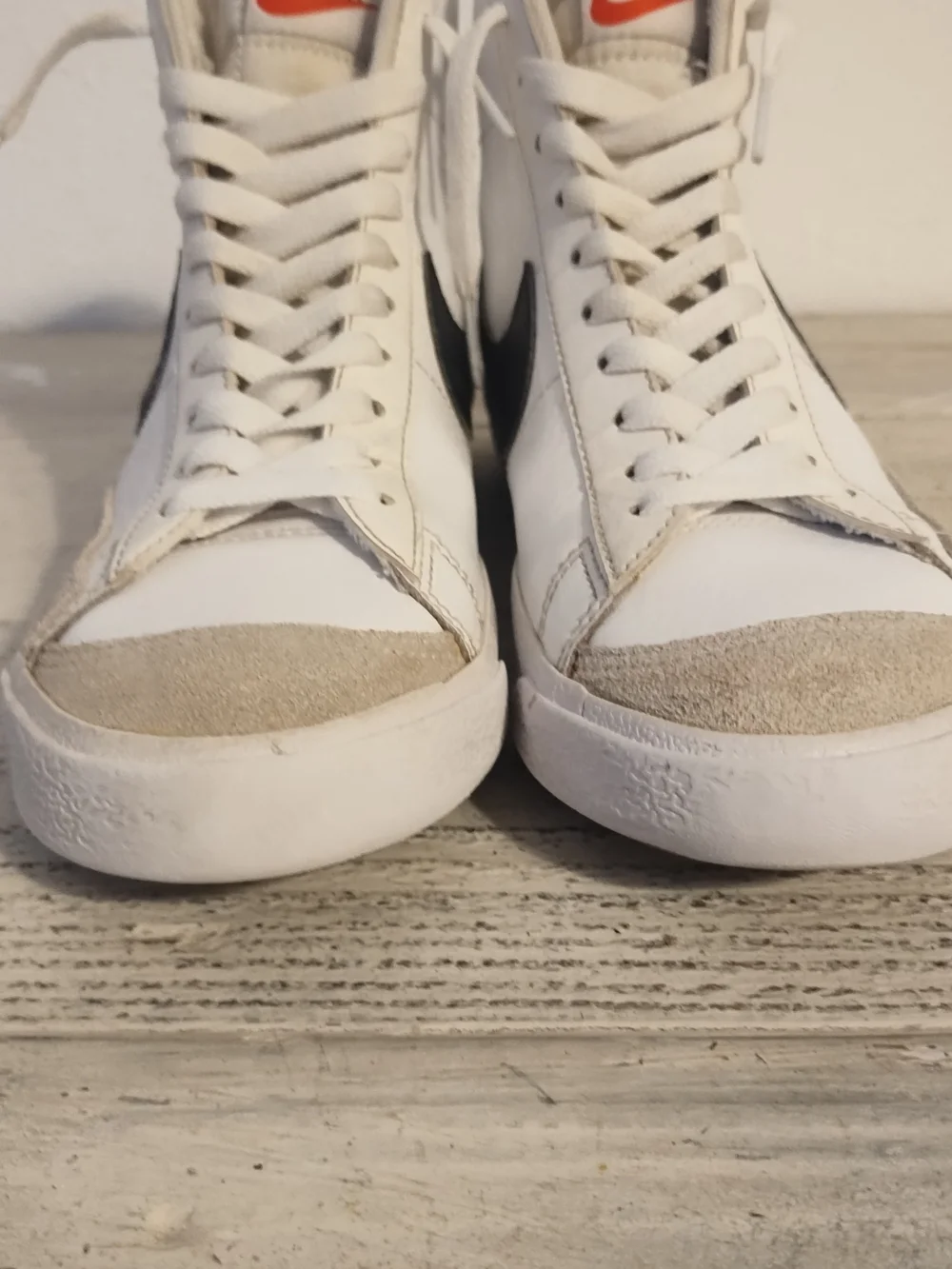 Nike Blazer Mid 77 Boys Size 7Y White Black Casual Leather Shoes Sneakers